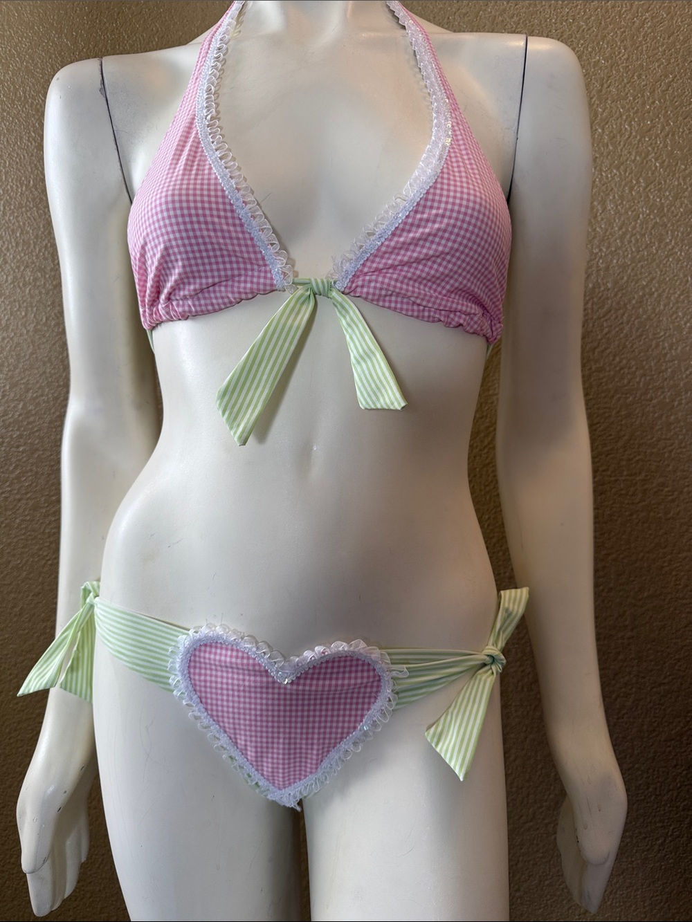 Very Rare Vintage Beach Bunny Pink Gingham Heart Bikini w/ green strip ties